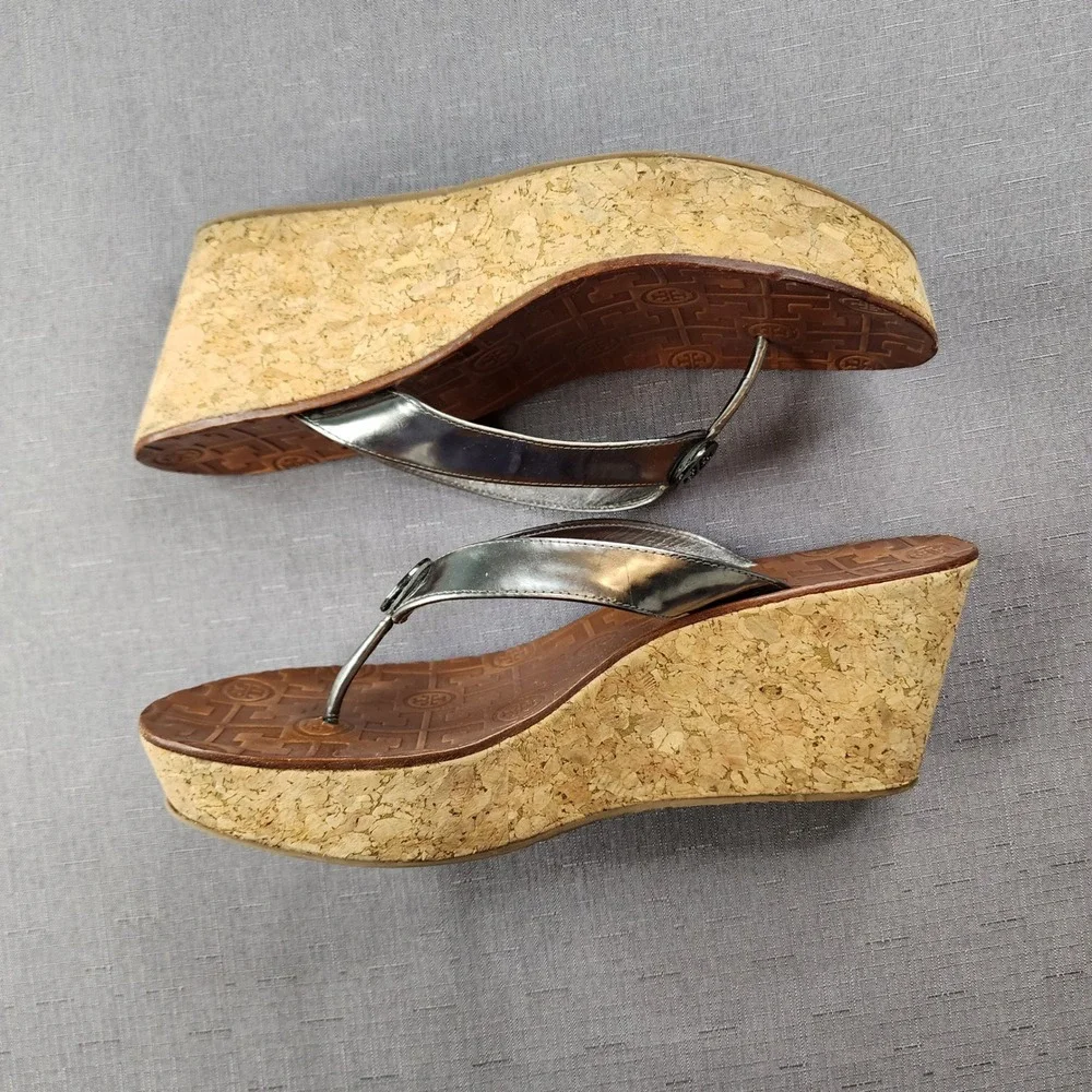 Tory Burch Thora Wedge Sandal Metallic Grey Leather Cork Platform Womens 10.5